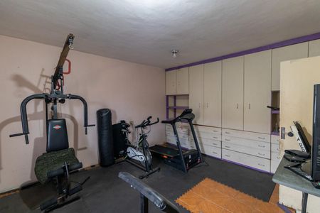 Casa à venda com 200m², 7 quartos e 5 vagasSuíte 2