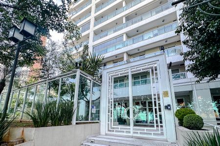 Apartamento à venda com 50m², 1 quarto e 1 vaga Apartamento à venda com 50m², 1 quarto e 1 vagaFachada - Plaquinha