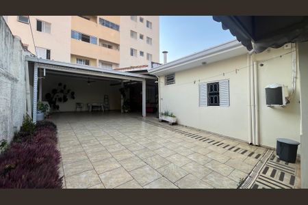 Casa à venda com 204m², 3 quartos e 2 vagas Casa à venda com 204m², 3 quartos e 2 vagasÁrea Externa