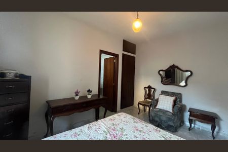 Casa à venda com 204m², 3 quartos e 2 vagas Casa à venda com 204m², 3 quartos e 2 vagasSuíte