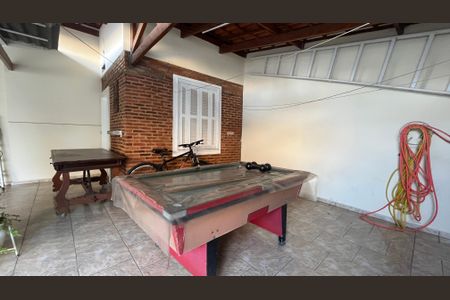 Casa à venda com 204m², 3 quartos e 2 vagas Casa à venda com 204m², 3 quartos e 2 vagasÁrea Externa