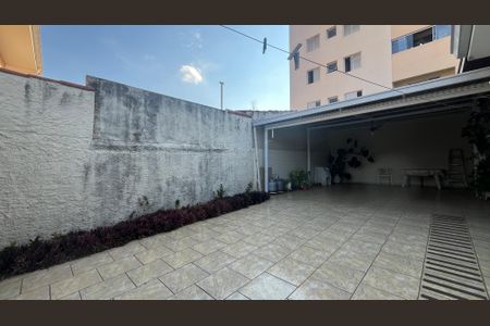 Casa à venda com 204m², 3 quartos e 2 vagas Casa à venda com 204m², 3 quartos e 2 vagasÁrea Externa