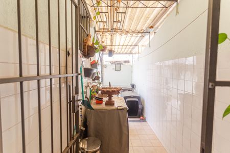 Apartamento à venda com 110m², 2 quartos e 1 vagaÁrea de Serviço