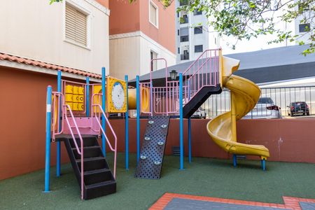 Apartamento para alugar com 65m², 2 quartos e 1 vagaÁrea comum - Playground