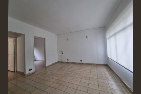 Casa para alugar com 100m², 2 quartos e 1 vagaSala