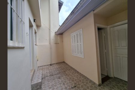 Casa para alugar com 100m², 2 quartos e 1 vagaQuintal