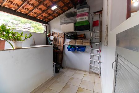 Casa à venda com 258m², 4 quartos e sem vagaCanil