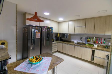 Casa à venda com 258m², 4 quartos e sem vagaCozinha