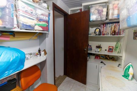 Casa à venda com 258m², 4 quartos e sem vagaQuarto