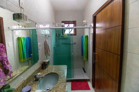 Casa à venda com 258m², 4 quartos e sem vagaBanheiro da Suíte 2