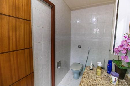 Casa à venda com 258m², 4 quartos e sem vagaBanheiro da Suíte 2