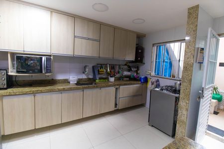 Casa à venda com 258m², 4 quartos e sem vagaCozinha