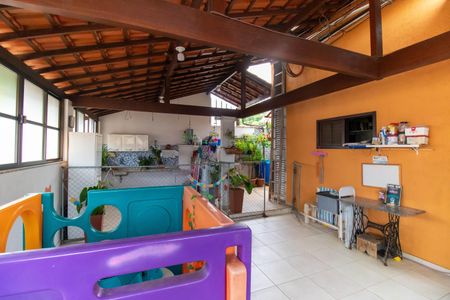 Casa à venda com 258m², 4 quartos e sem vagaTerraço