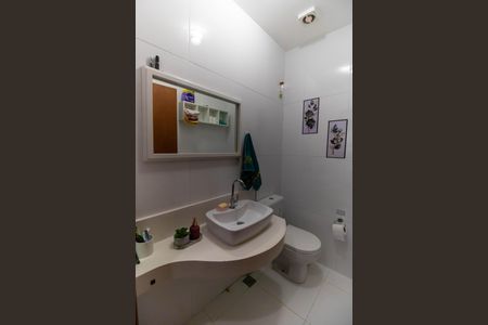 Casa à venda com 258m², 4 quartos e sem vagaLavabo