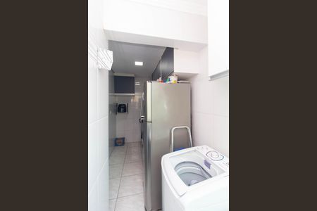 Casa de condomínio à venda com 50m², 2 quartos e 1 vaga Casa de condomínio à venda com 50m², 2 quartos e 1 vagaÁrea de Serviço