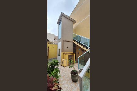 Casa de condomínio à venda com 50m², 2 quartos e 1 vaga Casa de condomínio à venda com 50m², 2 quartos e 1 vagaÁrea comum