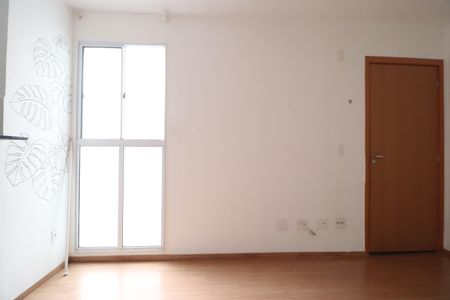 Sala de apartamento para alugar com 2 quartos, 40m² em Chácaras Tubalina E Quartel, Uberlândia