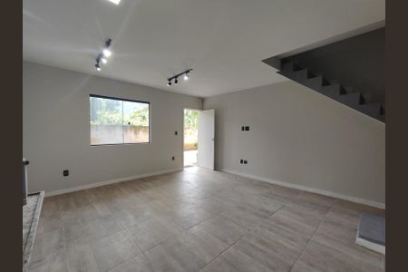 Sala/Cozinha de casa para alugar com 2 quartos, 70m² em Vargem Grande, Rio de Janeiro