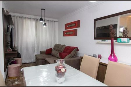 Sala de apartamento à venda com 2 quartos, 53m² em Vila Carmosina, São Paulo