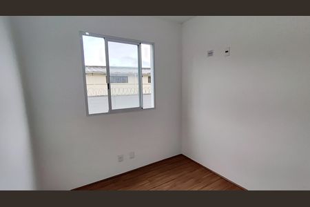 Quarto 2 de apartamento para alugar com 2 quartos, 35m² em Taquara, Rio de Janeiro