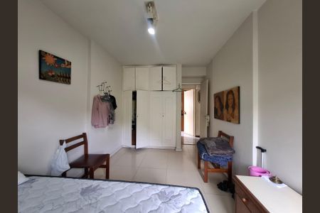 Apartamento à venda com 120m², 3 quartos e 1 vagaQuarto 2