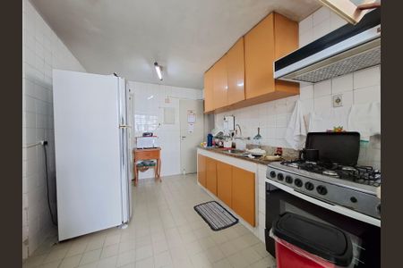 Apartamento à venda com 120m², 3 quartos e 1 vagaCozinha