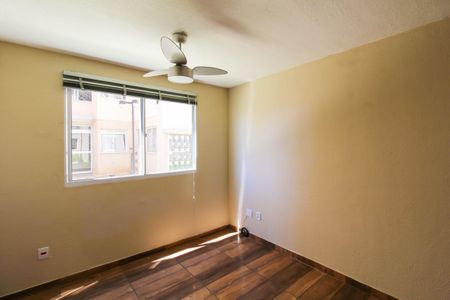 Sala de apartamento para alugar com 2 quartos, 42m² em Mato Grande, Canoas