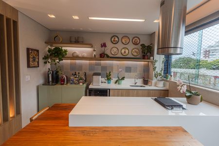 Apartamento à venda com 144m², 4 quartos e 3 vagasVaranda