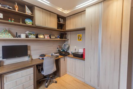 Apartamento à venda com 144m², 4 quartos e 3 vagasQuarto 2