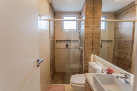 Apartamento à venda com 144m², 4 quartos e 3 vagasBanheiro Social