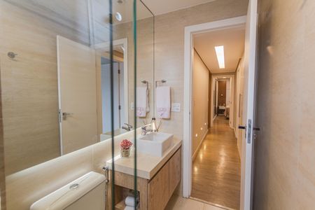 Apartamento à venda com 144m², 4 quartos e 3 vagasBanheiro Social