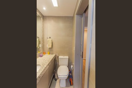 Apartamento à venda com 144m², 4 quartos e 3 vagasBanheiro da Suíte 2