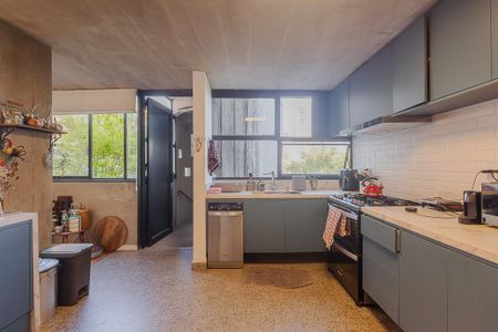 Casa à venda com 380m², 3 quartos e 2 vagasCozinha