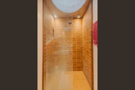 Casa à venda com 380m², 3 quartos e 2 vagasBanheiro da Suíte