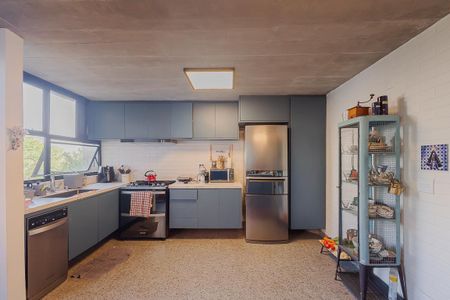 Casa à venda com 380m², 3 quartos e 2 vagasCozinha