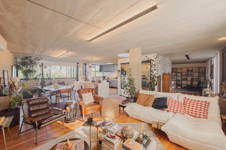 Sala de casa para alugar com 3 quartos, 380m² em Sumarezinho, São Paulo