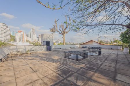 Casa à venda com 380m², 3 quartos e 2 vagasTerraço