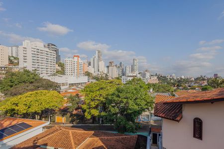 Casa à venda com 380m², 3 quartos e 2 vagasVista