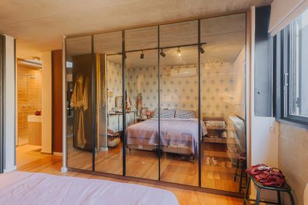 Casa à venda com 380m², 3 quartos e 2 vagasSuíte