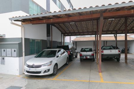 Apartamento à venda com 100m², 2 quartos e 1 vaga Apartamento à venda com 100m², 2 quartos e 1 vagaGaragem