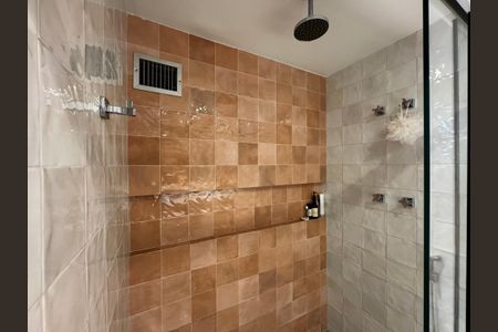 Apartamento à venda com 108m², 3 quartos e 2 vagas Apartamento à venda com 108m², 3 quartos e 2 vagasSuíte - Banheiro