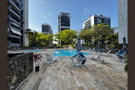 Apartamento à venda com 108m², 3 quartos e 2 vagas Apartamento à venda com 108m², 3 quartos e 2 vagasÁrea comum