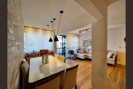 Apartamento à venda com 108m², 3 quartos e 2 vagas Apartamento à venda com 108m², 3 quartos e 2 vagasSala