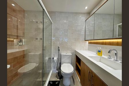 Apartamento à venda com 108m², 3 quartos e 2 vagas Apartamento à venda com 108m², 3 quartos e 2 vagasSuíte - Banheiro