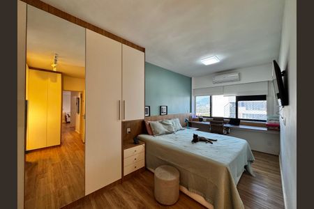 Apartamento à venda com 108m², 3 quartos e 2 vagas Apartamento à venda com 108m², 3 quartos e 2 vagasSuíte
