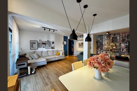 Apartamento à venda com 108m², 3 quartos e 2 vagas Apartamento à venda com 108m², 3 quartos e 2 vagasSala