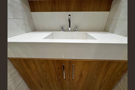 Apartamento à venda com 108m², 3 quartos e 2 vagas Apartamento à venda com 108m², 3 quartos e 2 vagasBanheiro Social