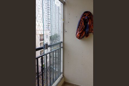 Sacada de apartamento à venda com 3 quartos, 70m² em Conceição, Osasco