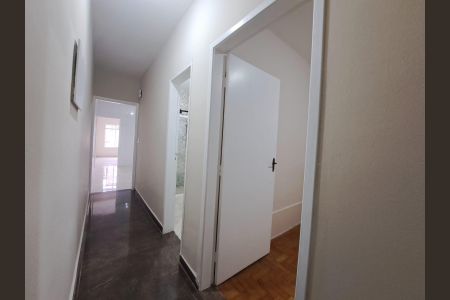 Corredor de casa para alugar com 2 quartos, 100m² em Santo Antônio, Osasco