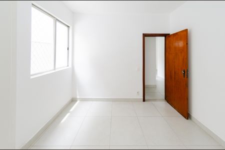 Apartamento para alugar com 67m², 2 quartos e 1 vaga Apartamento para alugar com 67m², 2 quartos e 1 vagaQuarto 2